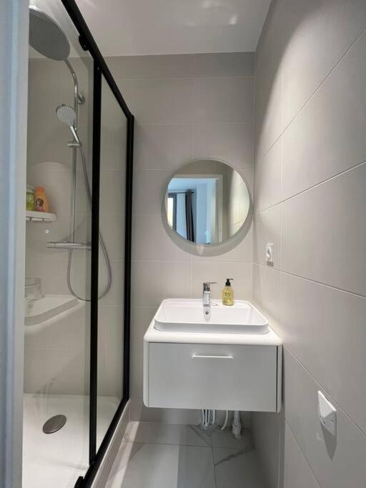 Cosy Flat For 6 People #2 Apartment Asnieres-sur-Seine Exterior photo